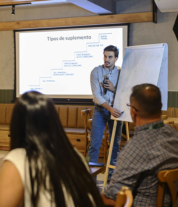 Daniel-Rabello-IMG-5-Evento-Curso-Presencial-CEF-Estratégias-de-Formulação